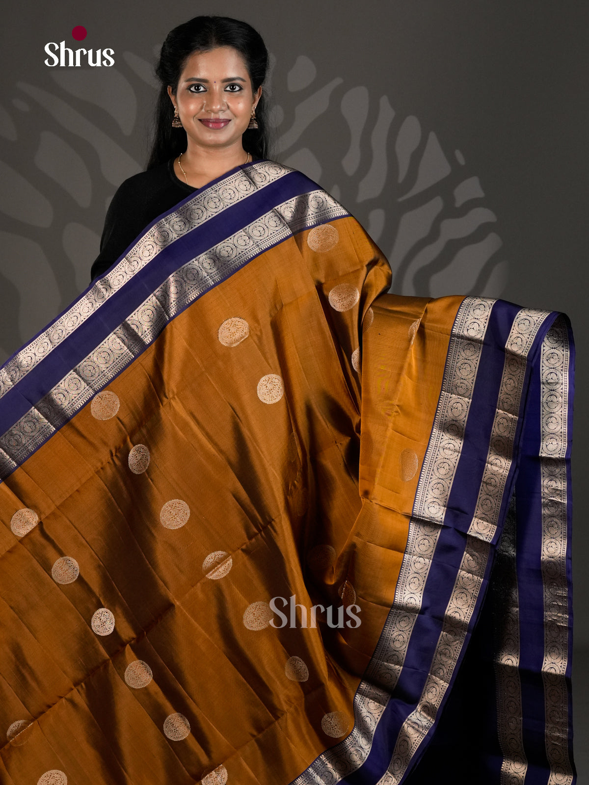 Soft Silk Saree - ECS19029 - Shop on Shrus.com