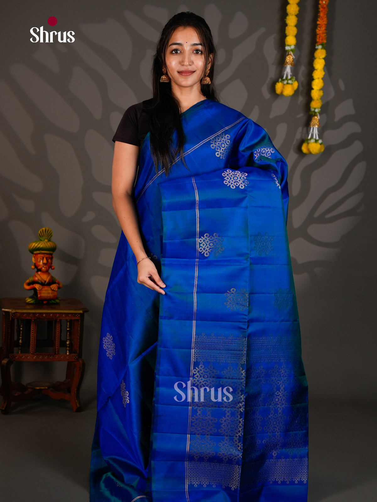 Soft Silk Saree - ECS27003 - Shop on Shrus.com