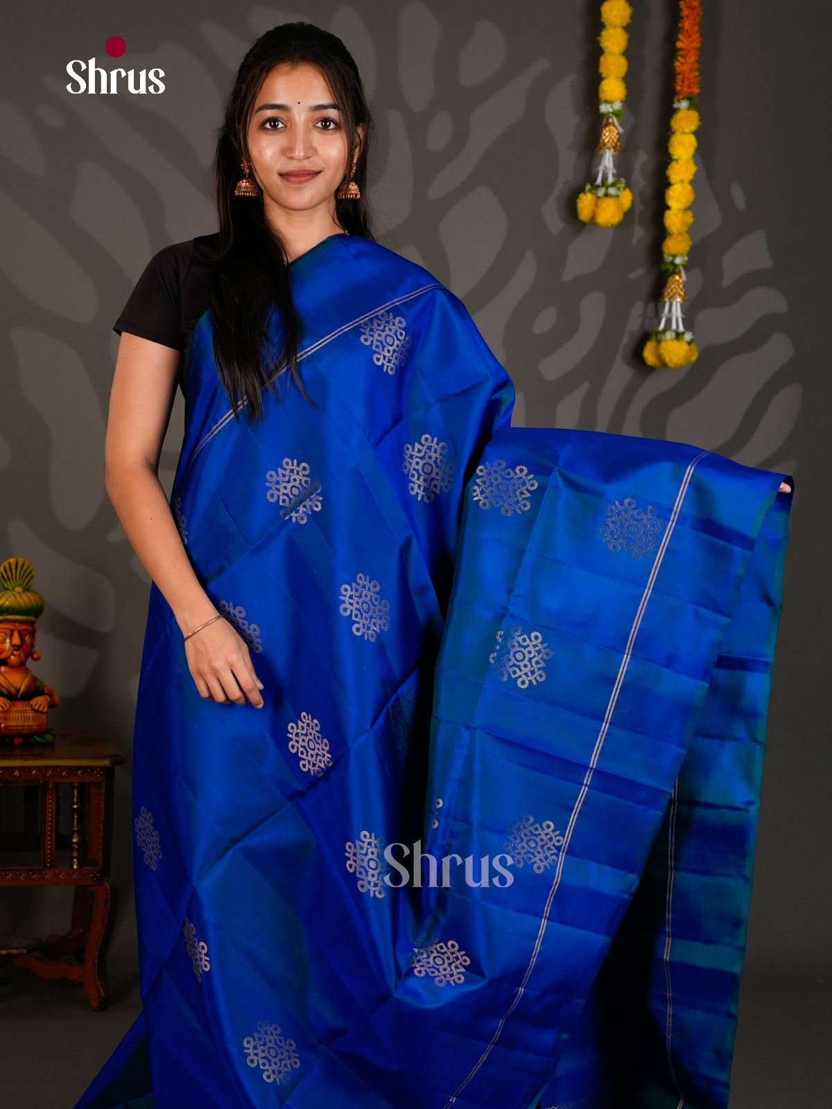Soft Silk Saree - ECS27003 - Shop on Shrus.com