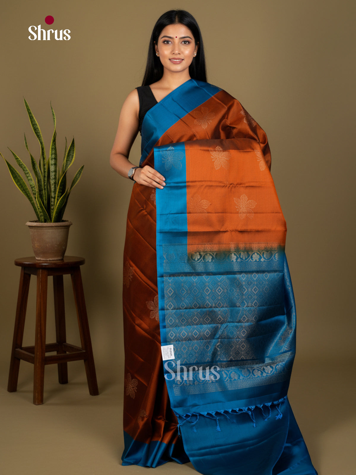 Softsilk-halfpure Saree - EDS04228 - Shop on Shrus.com