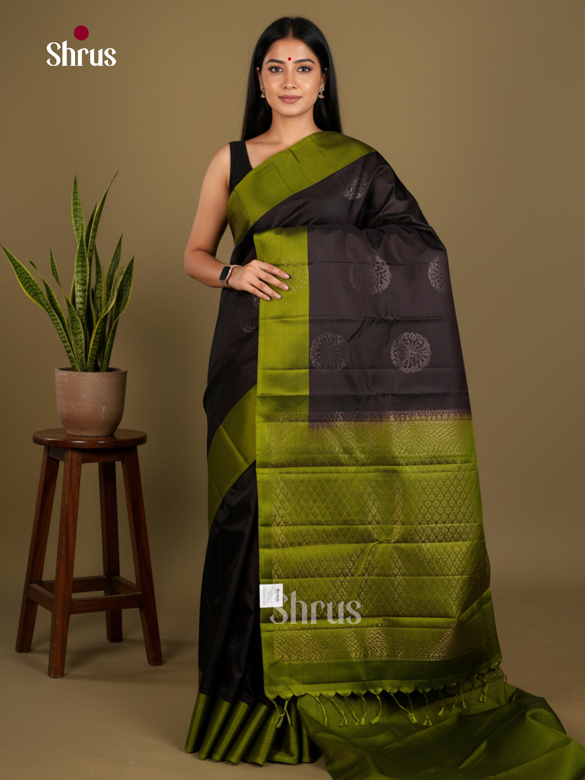 Softsilk-halfpure Saree - EDS04229 - Shop on Shrus.com