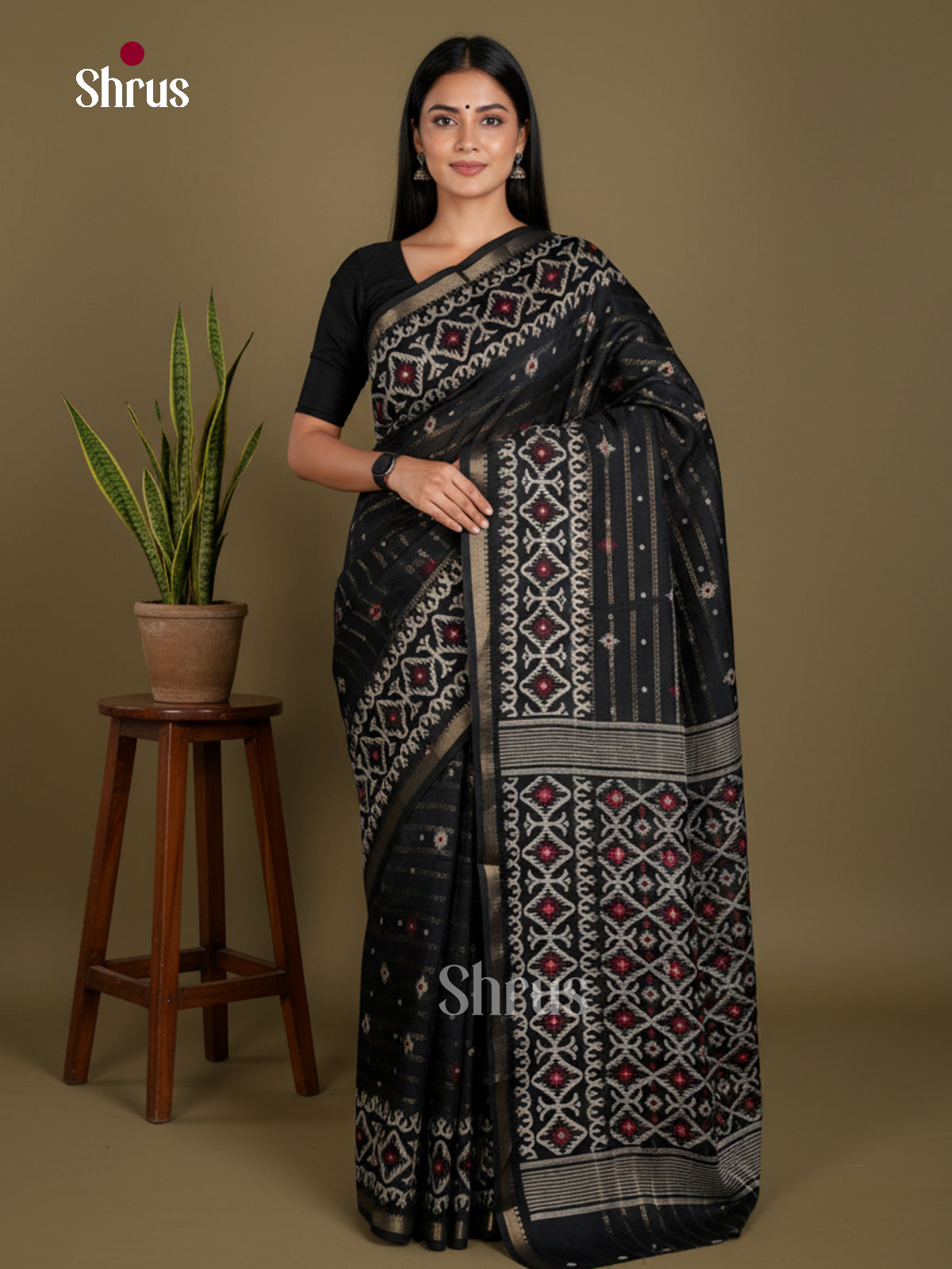 Semi Crepe Saree - EDS06005 - Shop on Shrus.com