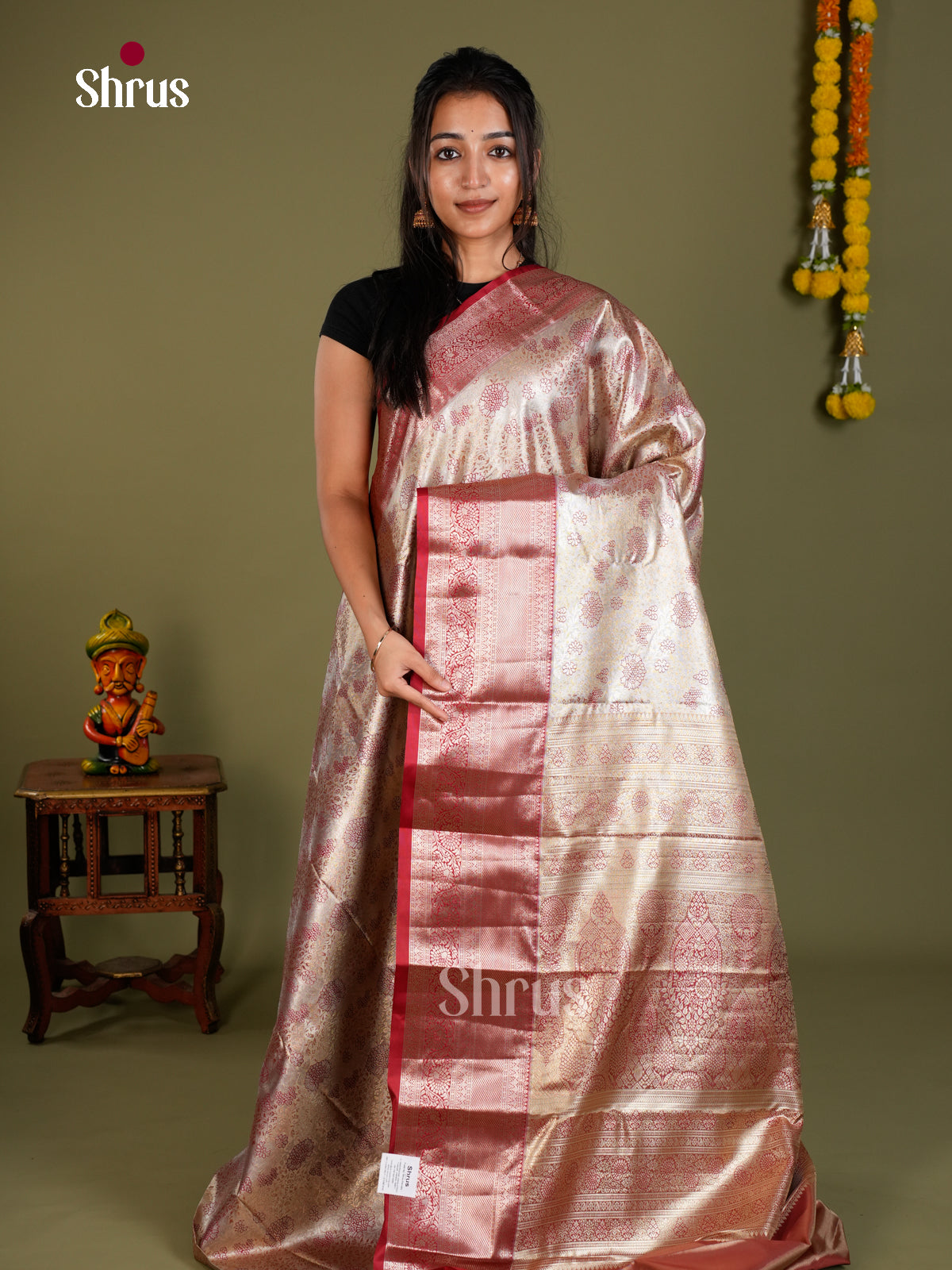 Kanchipuram-halfpure Saree - EDS15031 - Shop on Shrus.com
