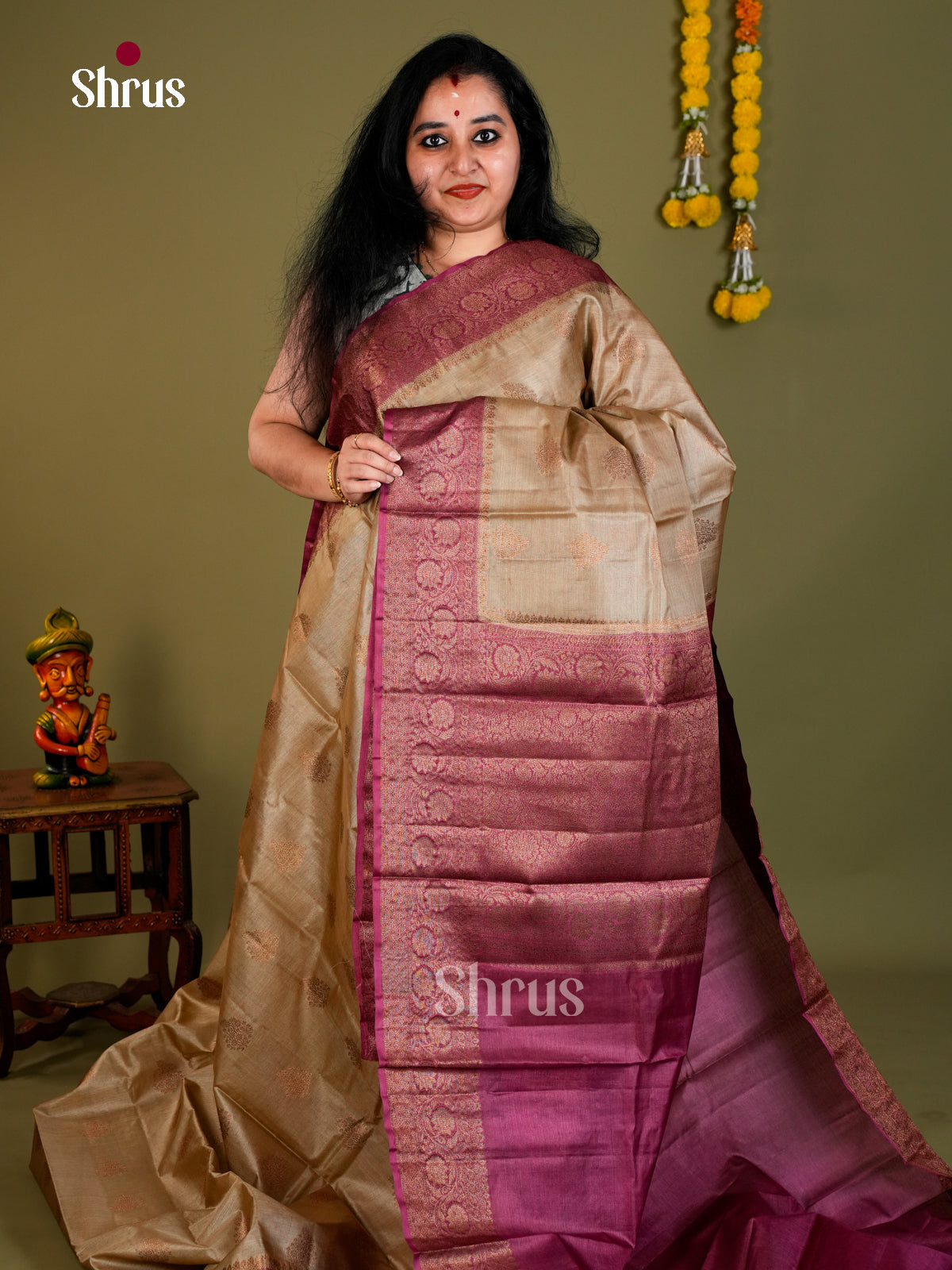 Tussar Saree - EDS18076 - Shop on Shrus.com