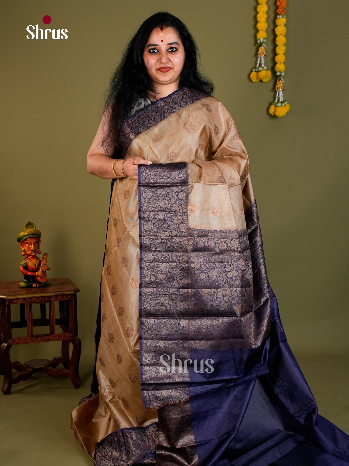 Tussar Saree - EDS18085 - Shop on Shrus.com