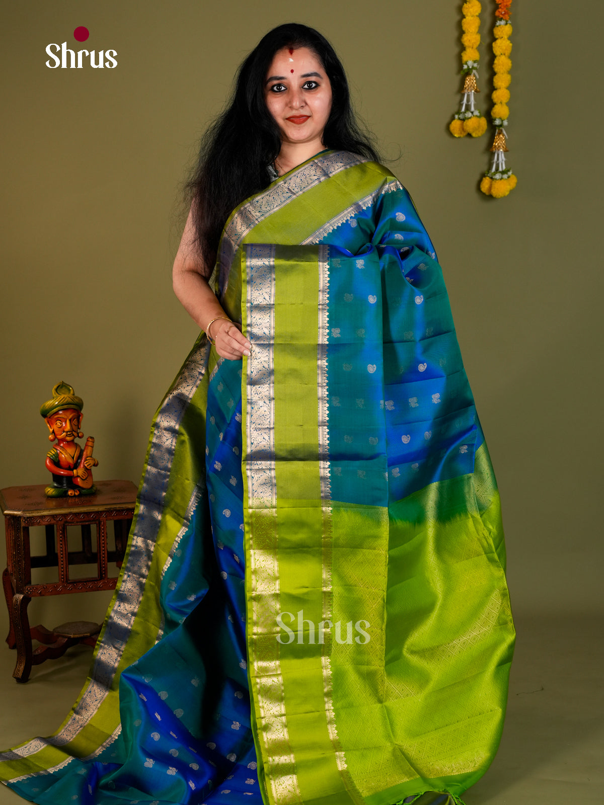 Soft Silk Saree - EDS18091 - Shop on Shrus.com