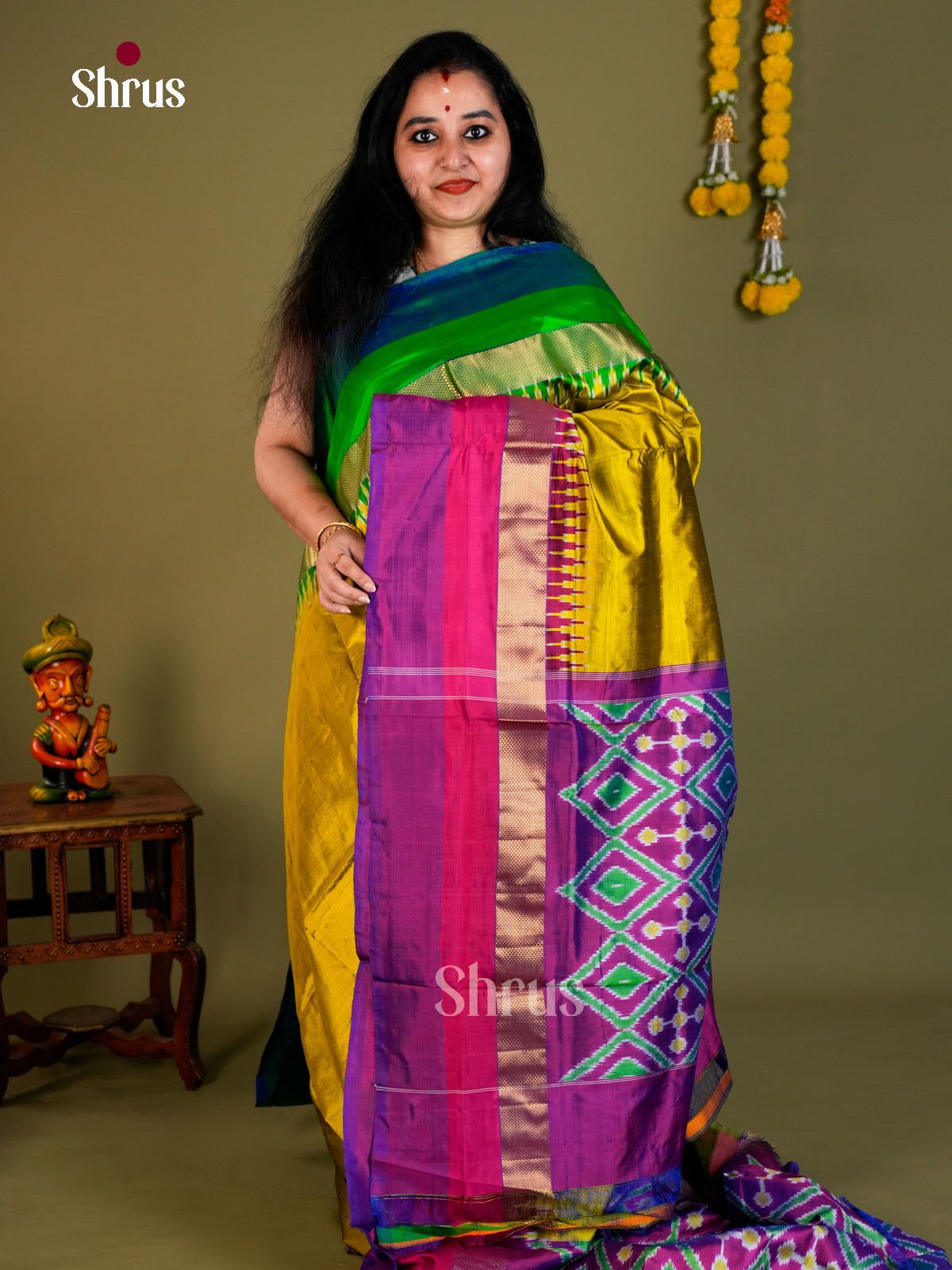 Ikkat Silk Saree - EDS18114 - Shop on Shrus.com