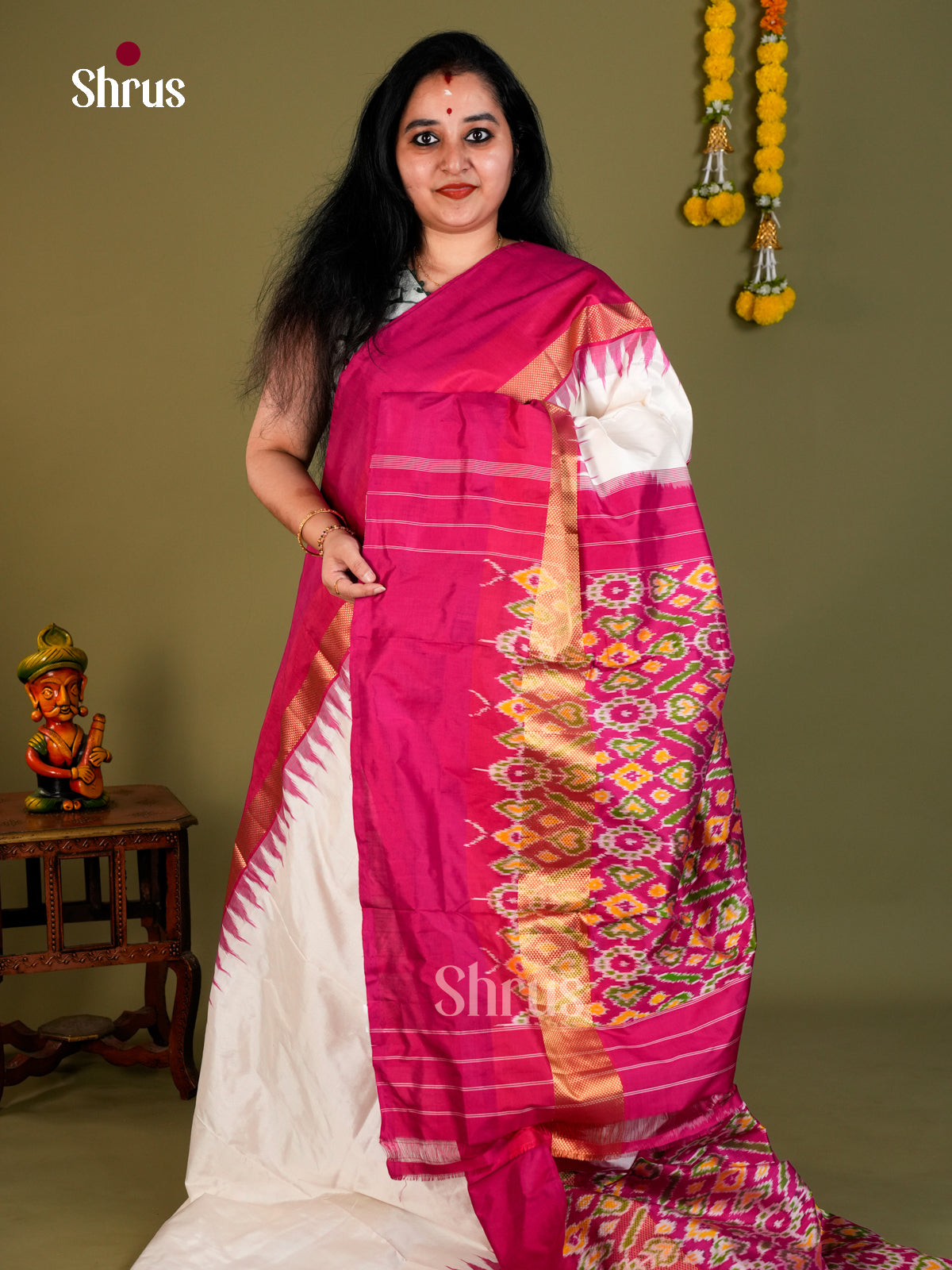 Ikkat Silk Saree - EDS18116 - Shop on Shrus.com