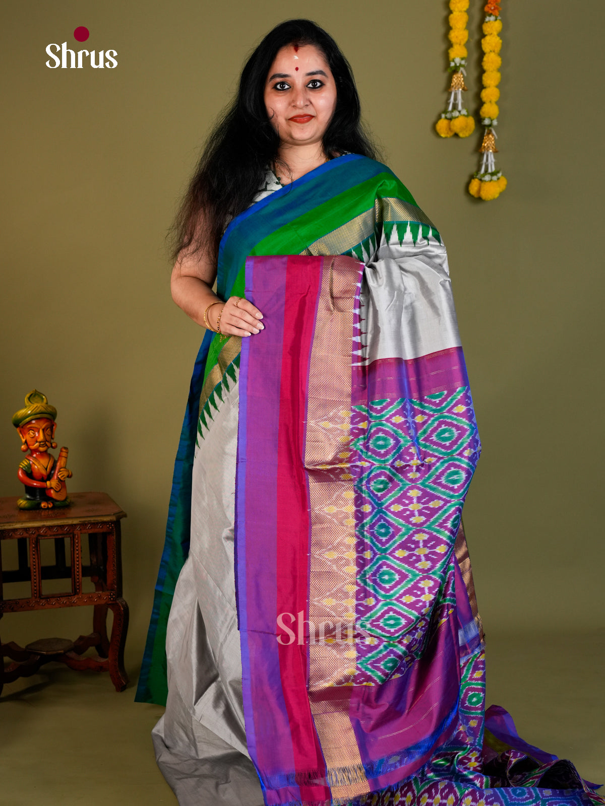 Ikkat Silk Saree - EDS18118 - Shop on Shrus.com