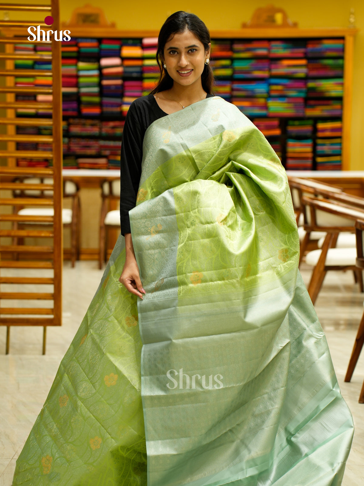 Kanchipuram silk Saree - EES12210 - Shop on Shrus.com