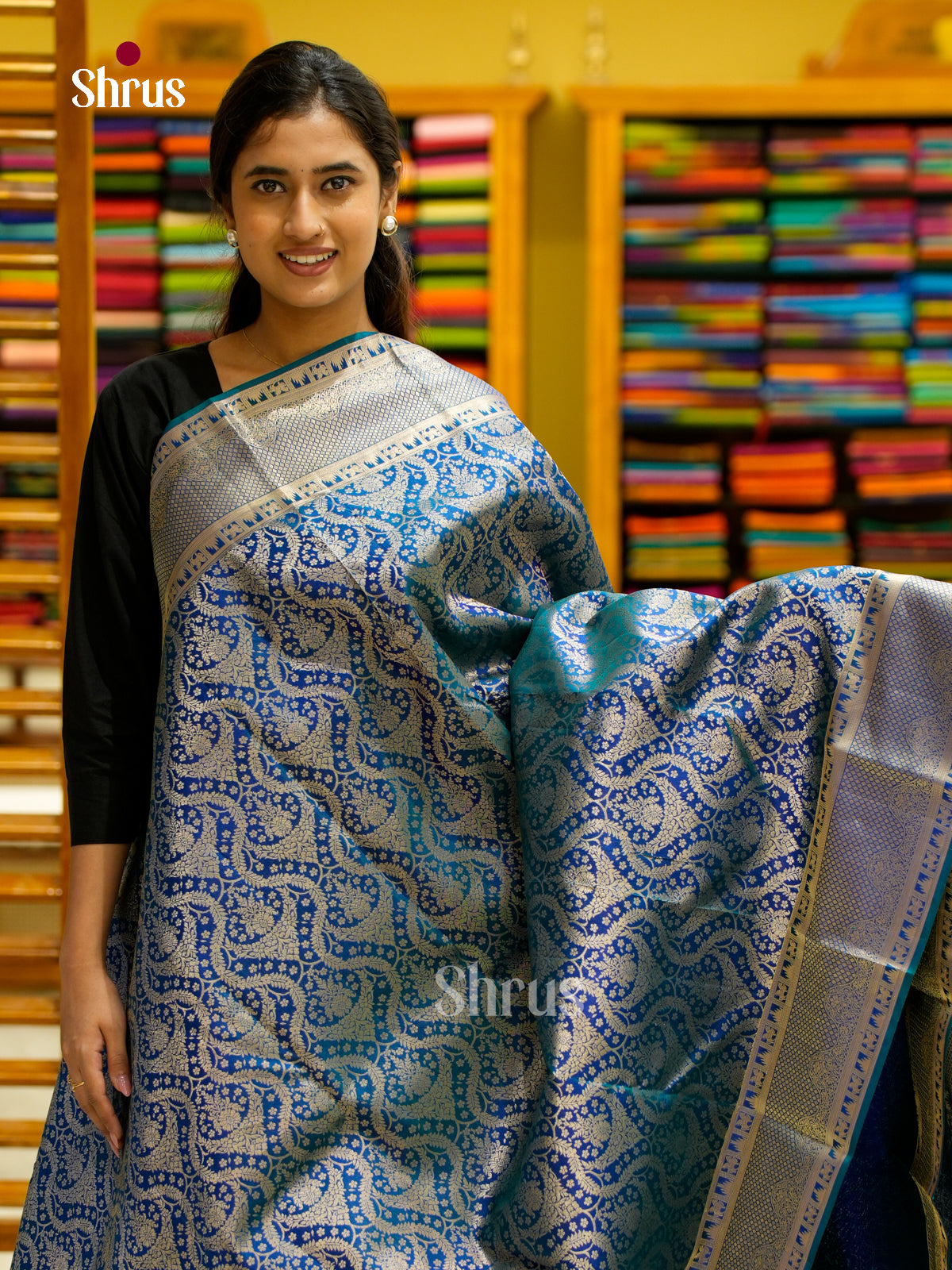Kanchipuram silk Saree - EES12257 - Shop on Shrus.com