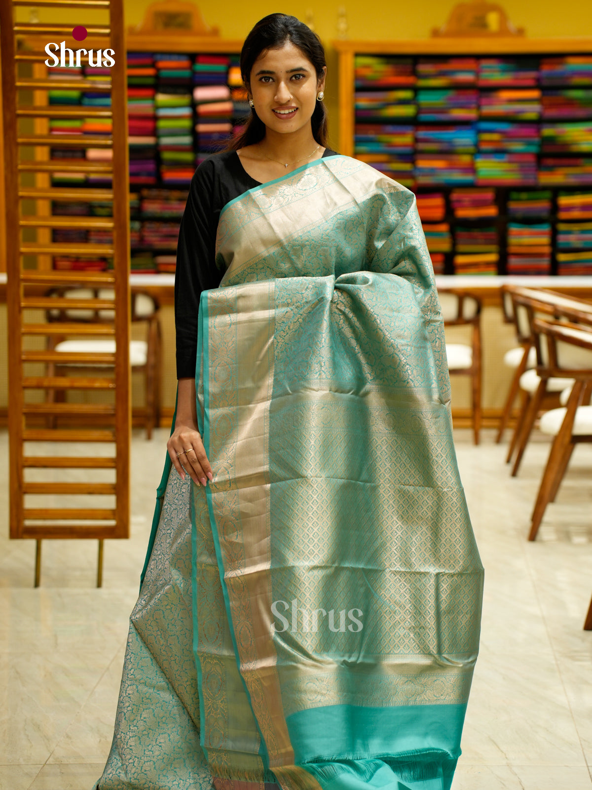 Kanchipuram silk Saree - EES12268 - Shop on Shrus.com