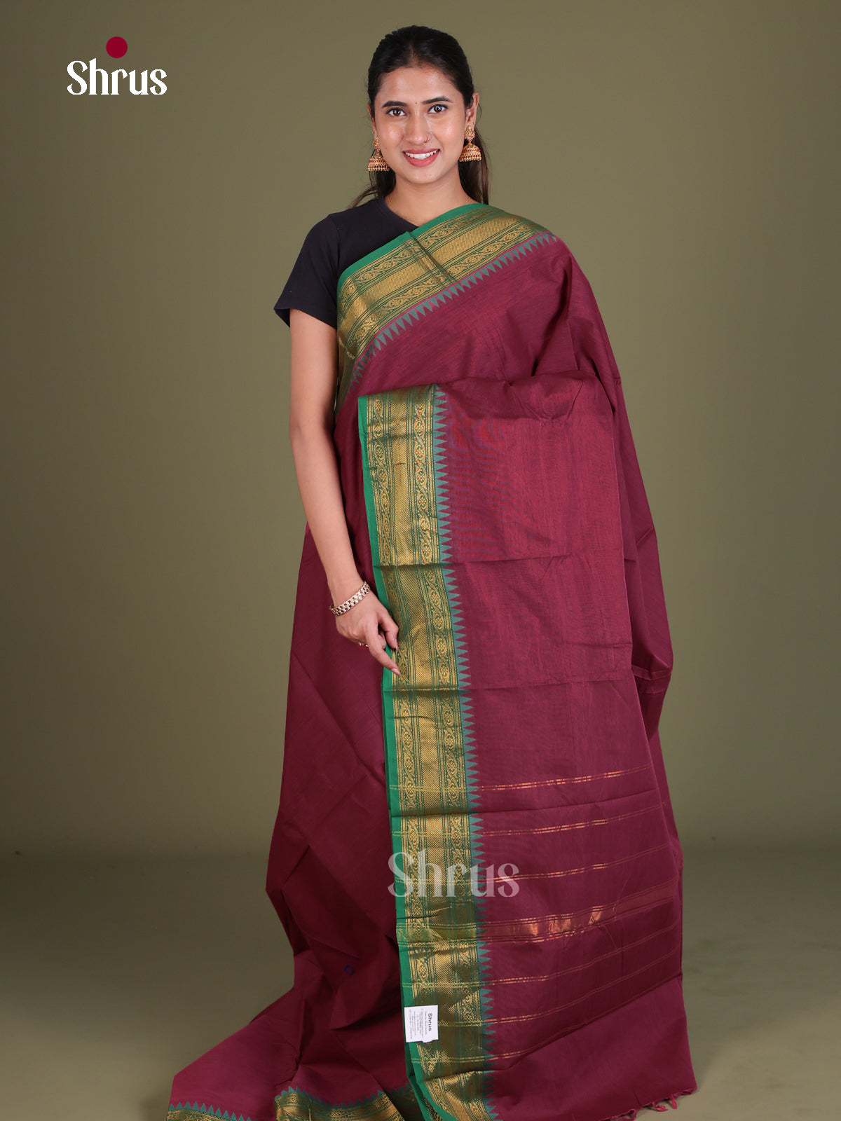 Classic Magenta Chettinad Cotton Saree With Green Zari Woven Temple Border - Shop on Shrus.com