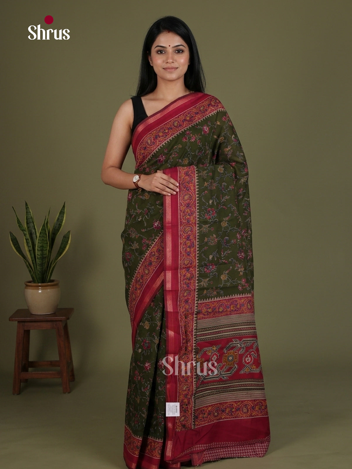 Art Modal Saree - EES25039