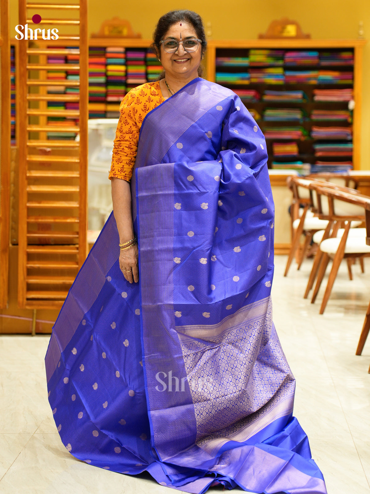 Kanchipuram silk Saree - EES27087 - Shop on Shrus.com