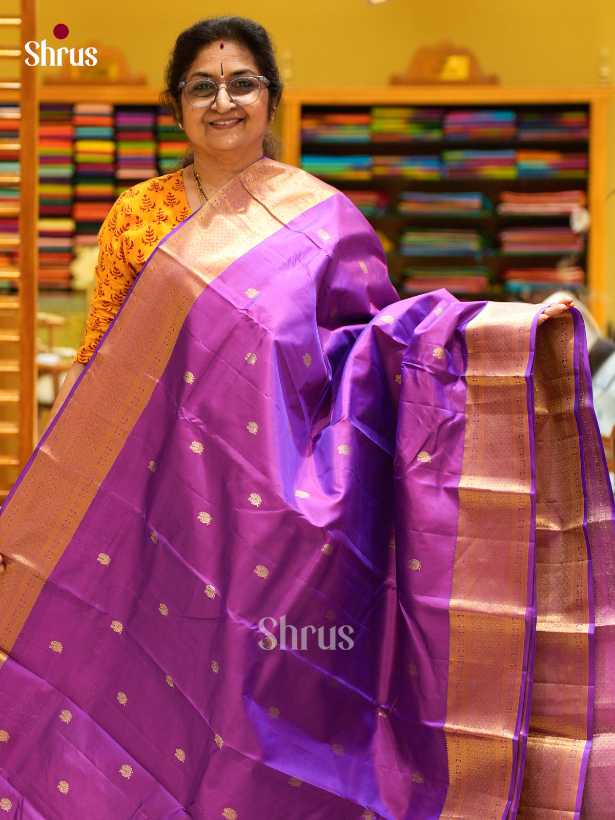 Kanchipuram silk Saree - EES27097 - Shop on Shrus.com