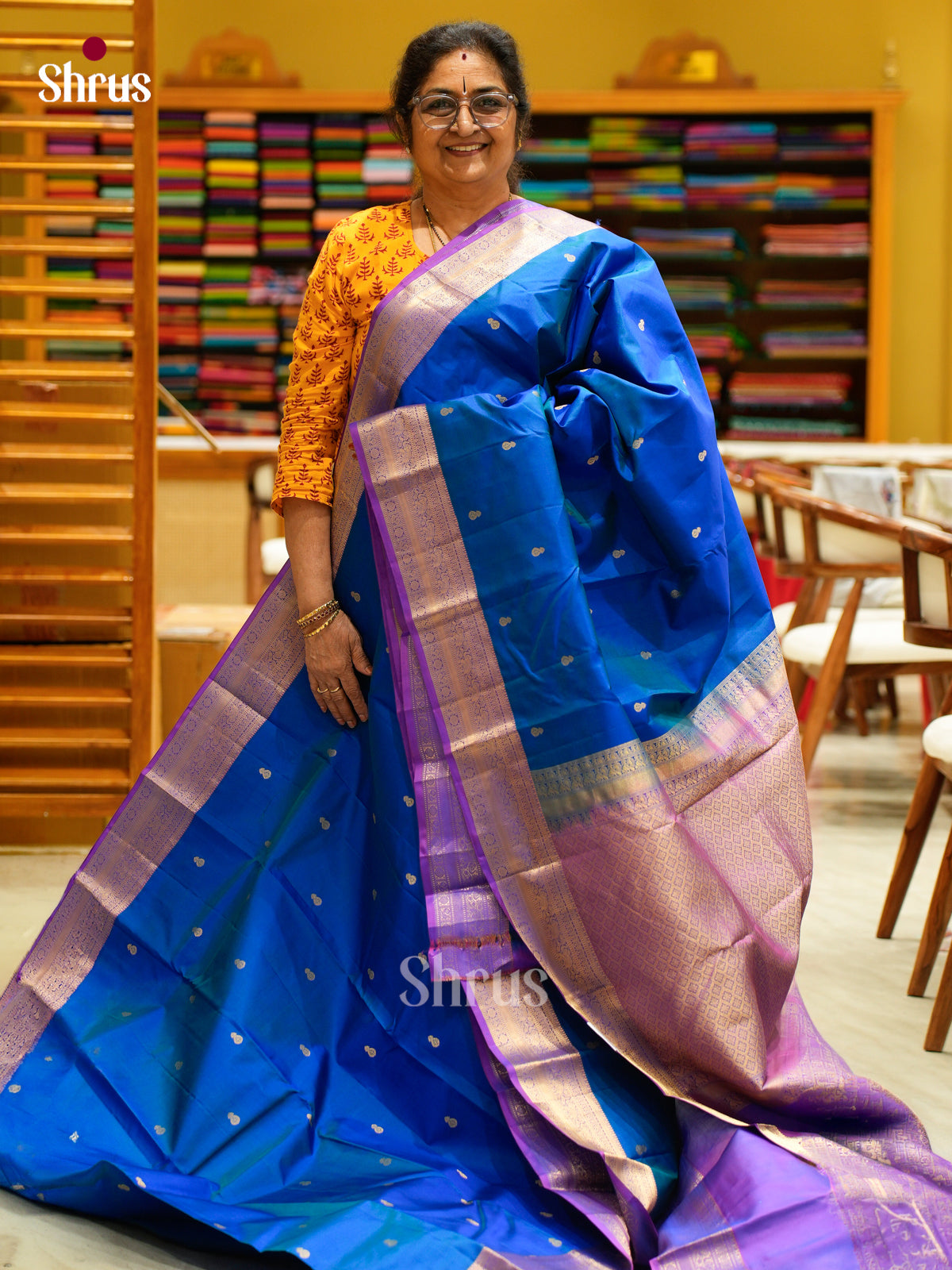 Kanchipuram silk Saree - EES27107 - Shop on Shrus.com