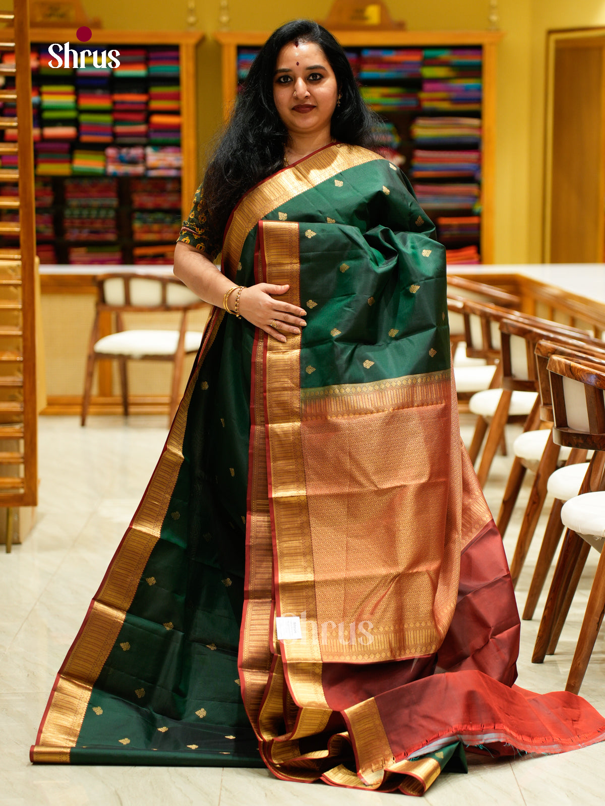Kanchipuram silk Saree - EES27110
