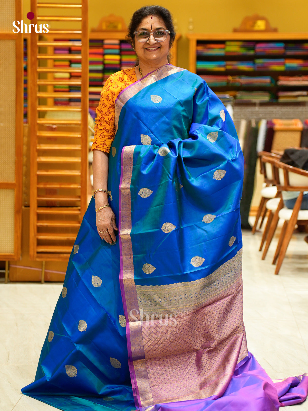 Kanchipuram silk Saree - EES27115 - Shop on Shrus.com