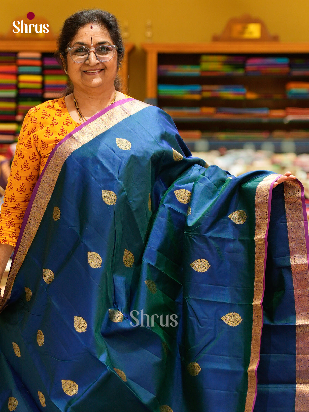 Kanchipuram silk Saree - EES27117 - Shop on Shrus.com