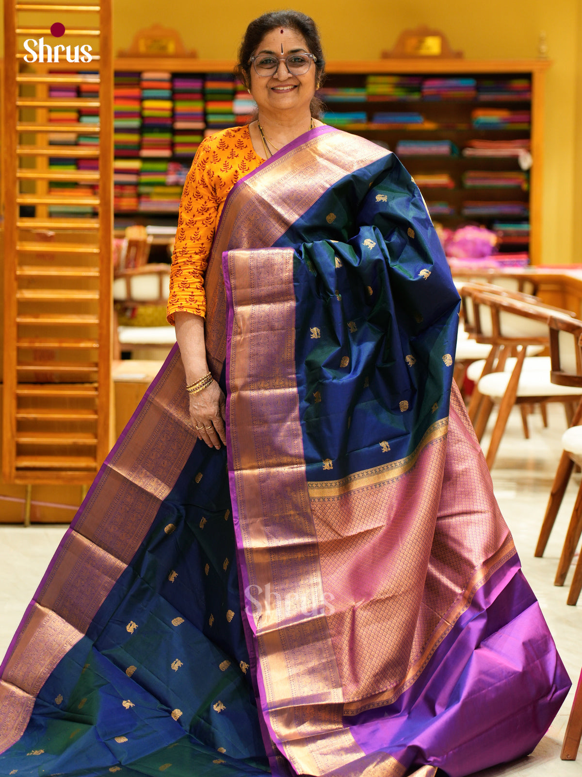 Kanchipuram silk Saree - EES27127 - Shop on Shrus.com