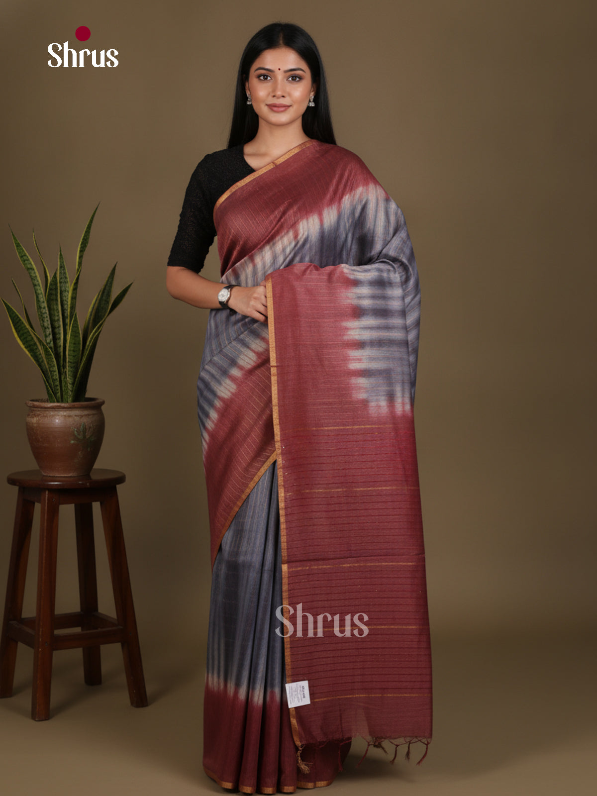 Shibori Saree - EES29054 - Shop on Shrus.com