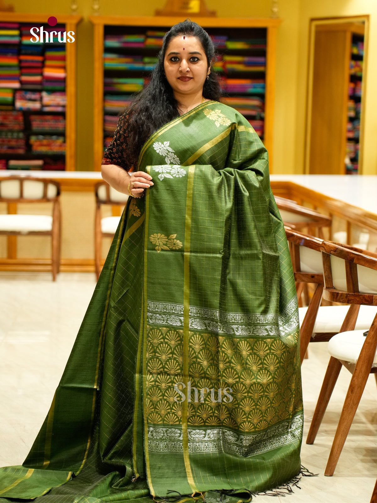 Raw Silk Saree - EFS01082