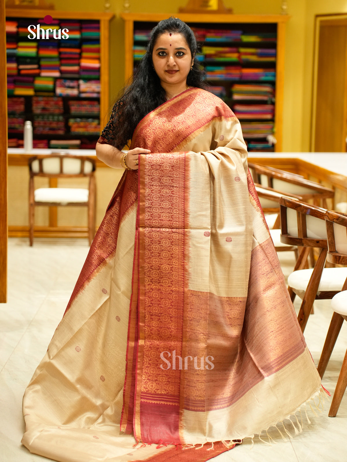 Raw Silk Saree - EFS01151