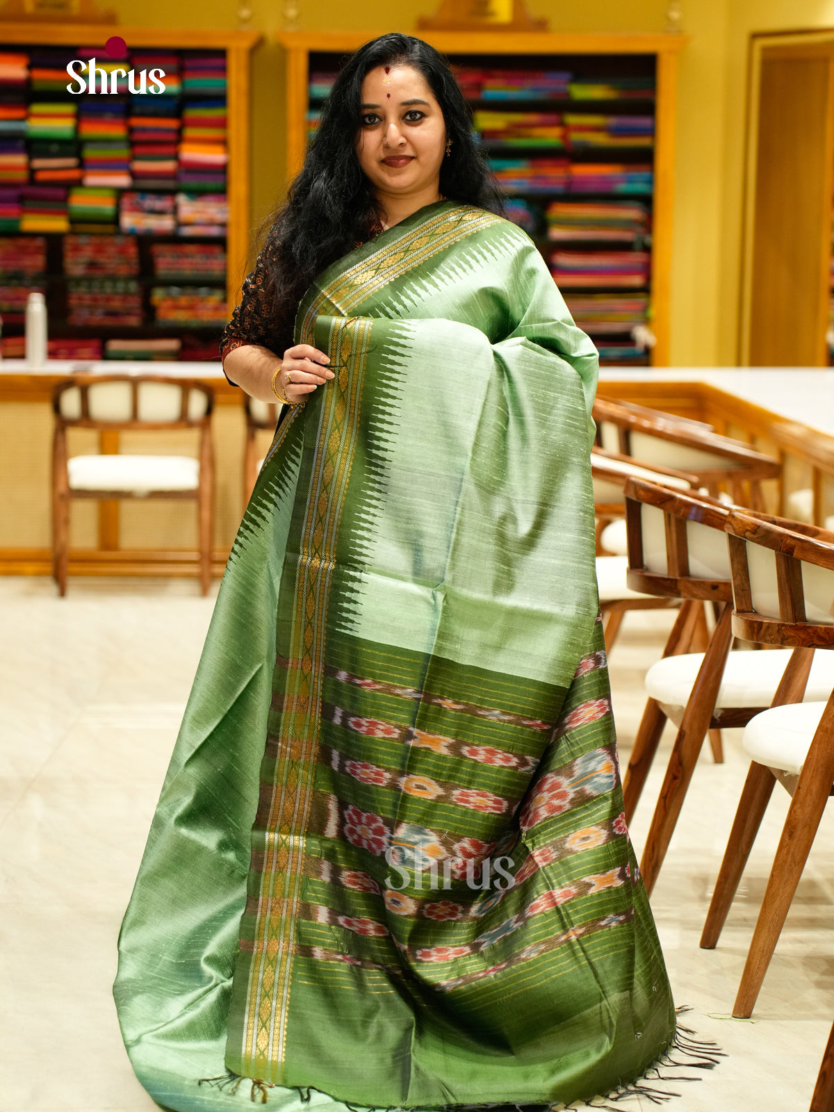 Raw Silk Saree - EFS01183