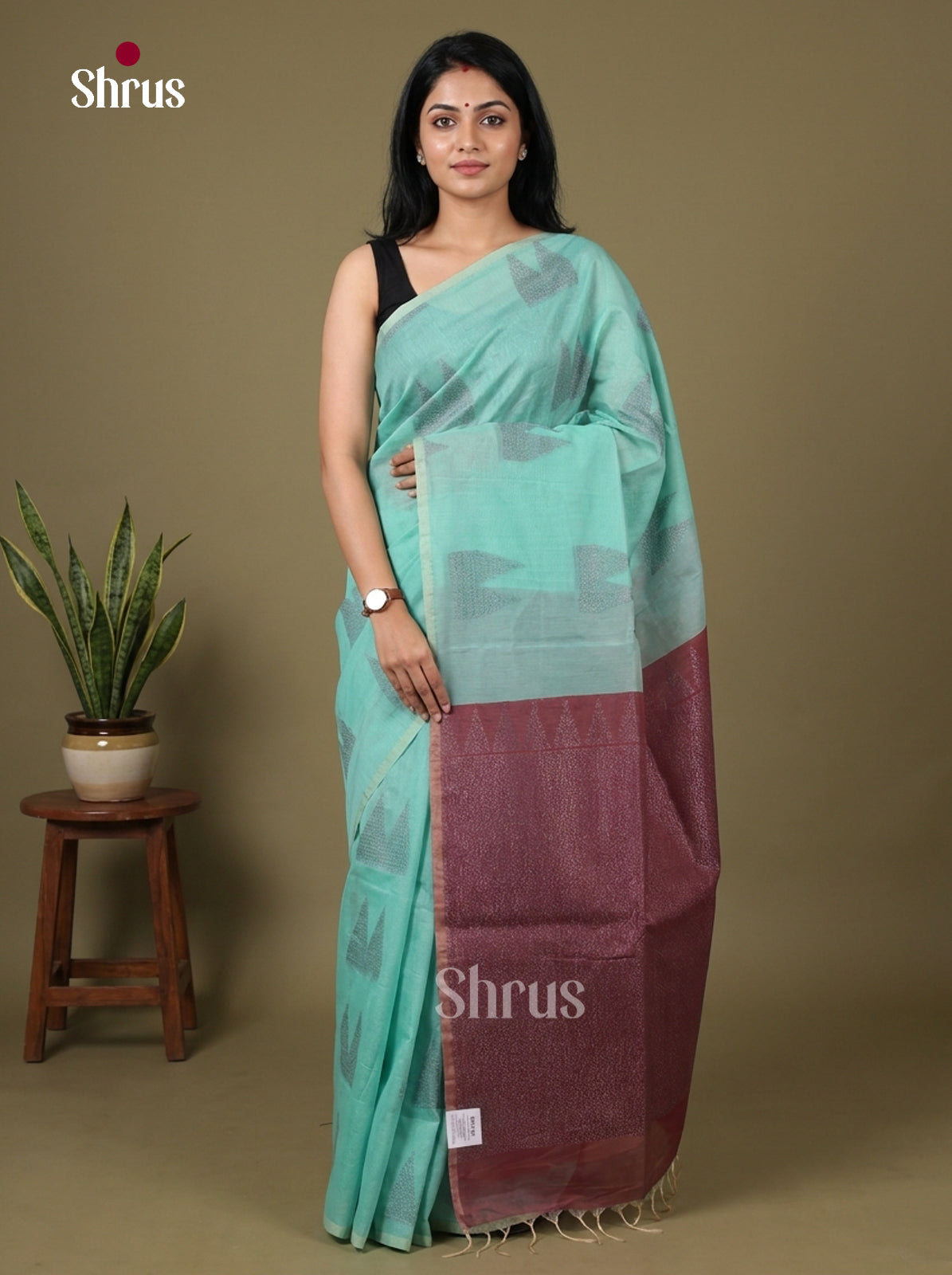 Semi Silkcotton Saree - EFS04499