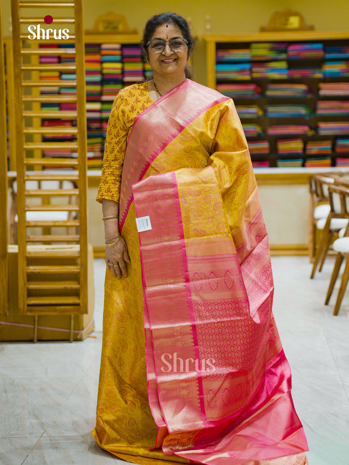 Kanchipuram silk Saree - EFS12283 - Shop on Shrus.com