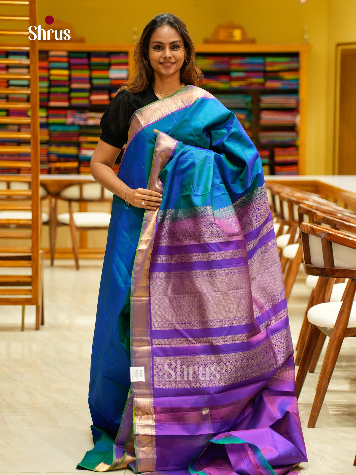 Kanchipuram silk Saree - EFS12329 - Shop on Shrus.com