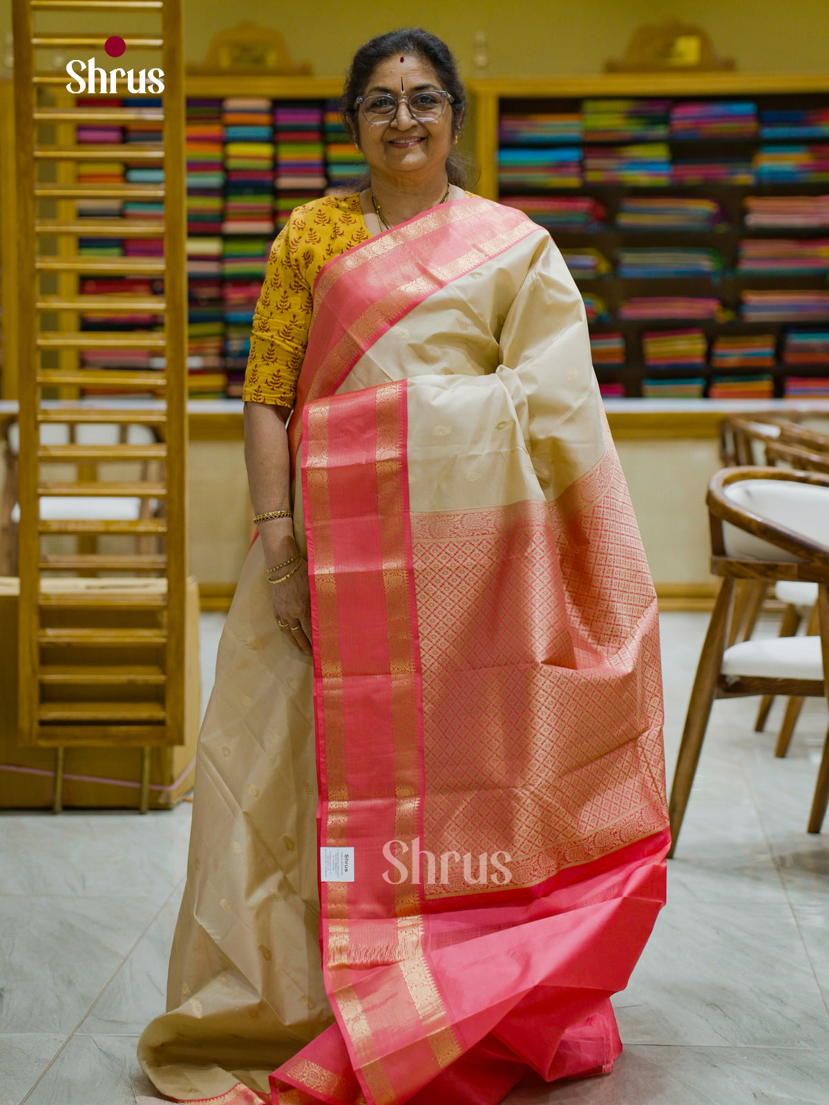 Kanchipuram silk Saree - EFS12397 - Shop on Shrus.com