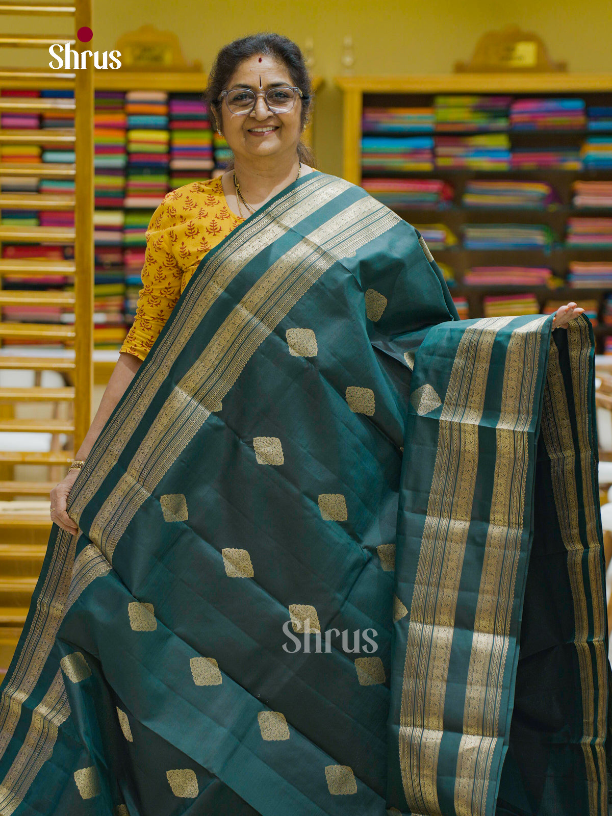 Kanchipuram silk Saree - EFS12447 - Shop on Shrus.com