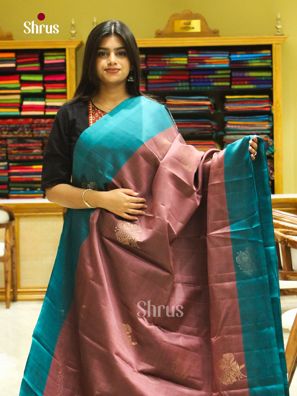 Onion Pink Halfpure Soft Silk Saree with Floral Buttas | Teal Blue Contrast Border