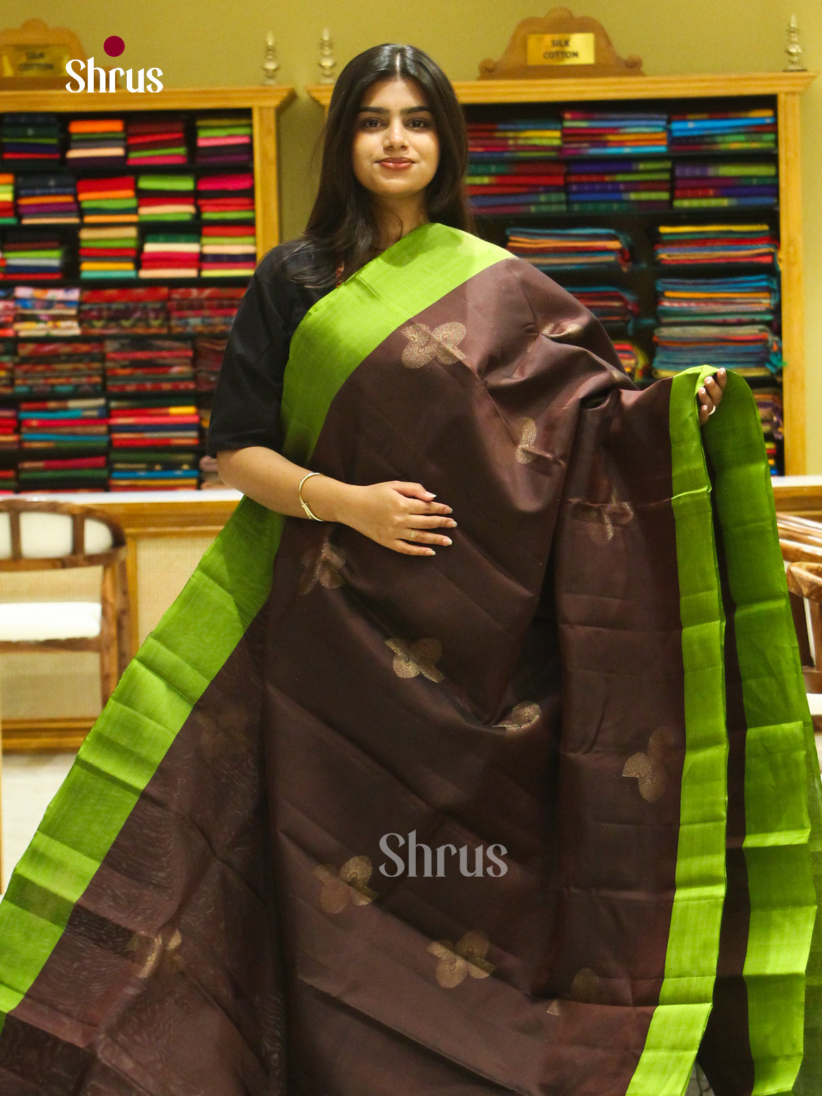 Maroon Soft Silk Saree with Floral Buttas | Green Contrast Border — EFS25098 - Shop on Shrus.com
