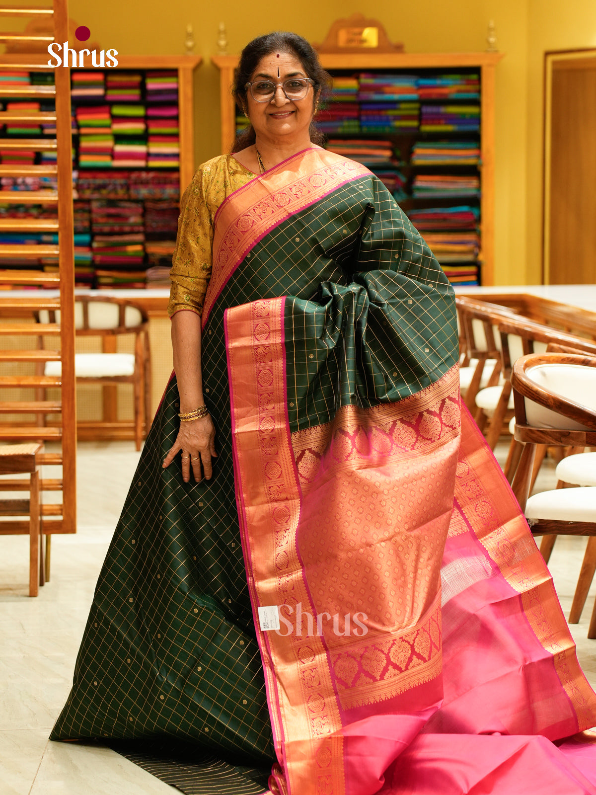 Kanchipuram silk Saree - EFS27036 - Shop on Shrus.com