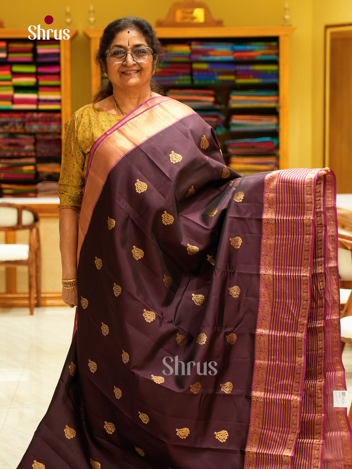Kanchipuram silk Saree - EFS27105 - Shop on Shrus.com