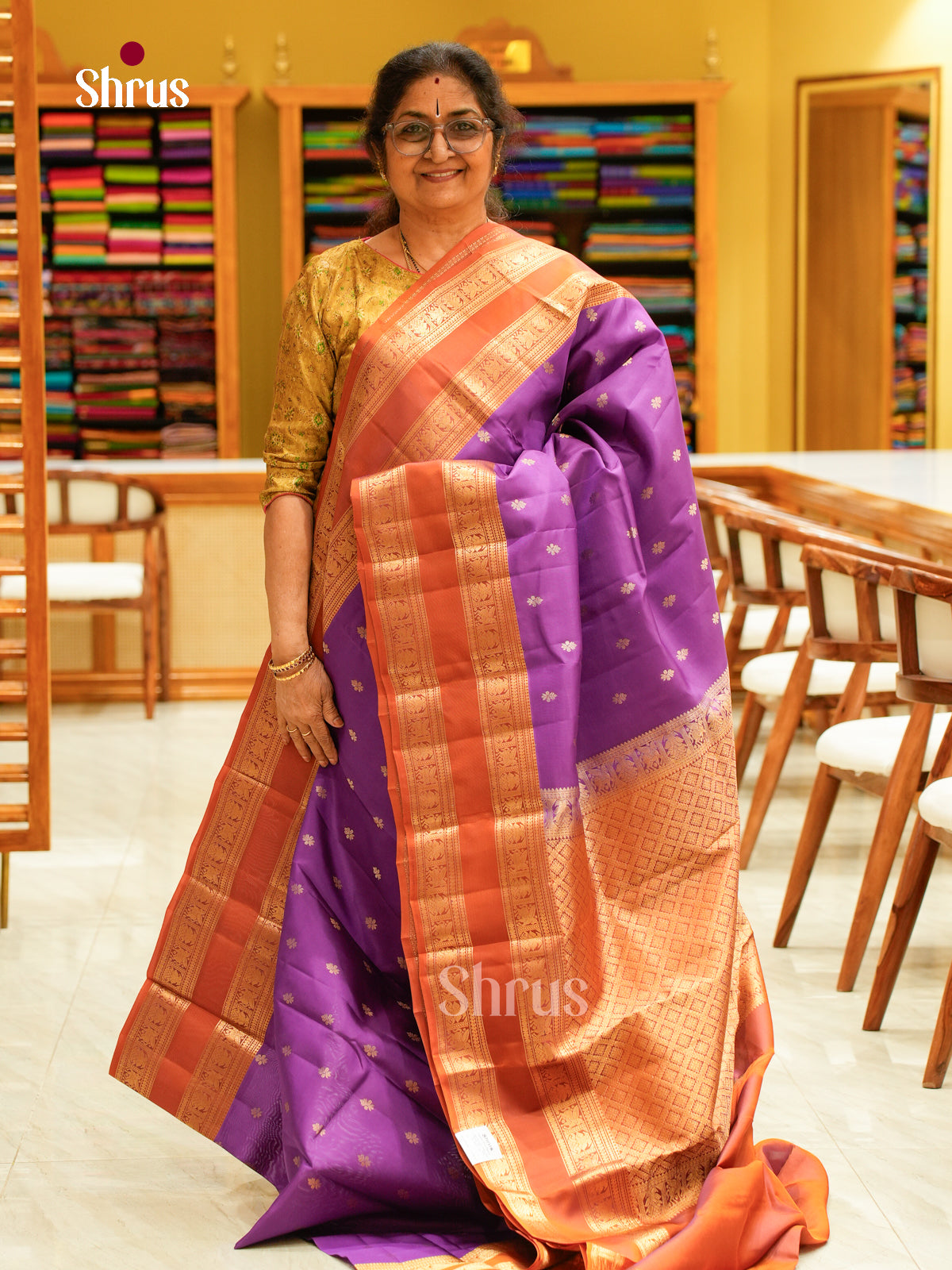 Kanchipuram silk Saree - EFS27116 - Shop on Shrus.com
