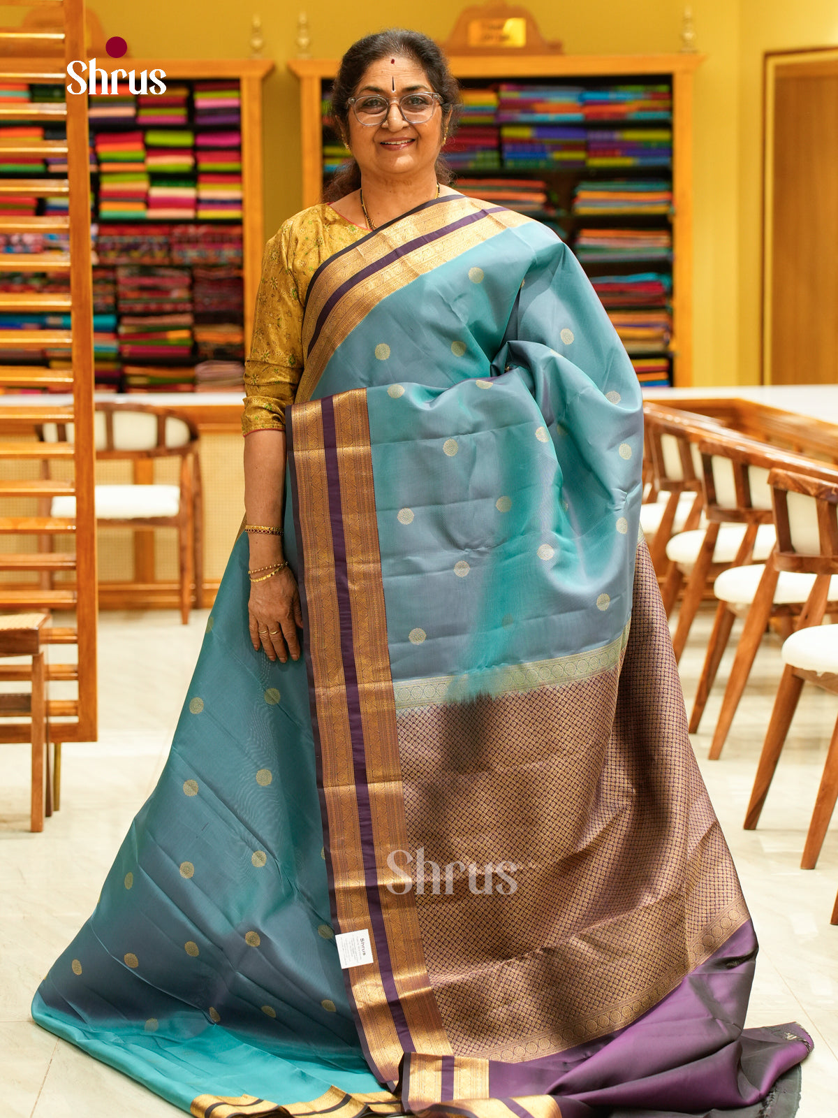 Kanchipuram silk Saree - EFS27119 - Shop on Shrus.com