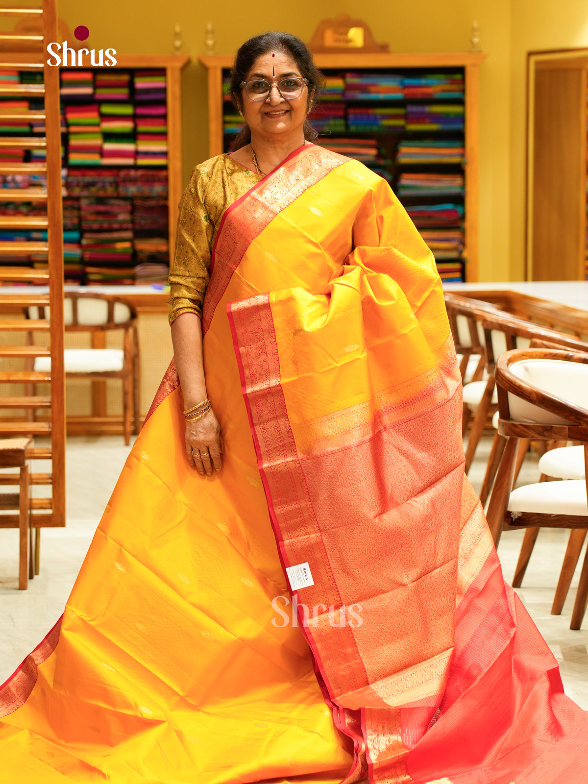 Kanchipuram silk Saree - EFS27164 - Shop on Shrus.com