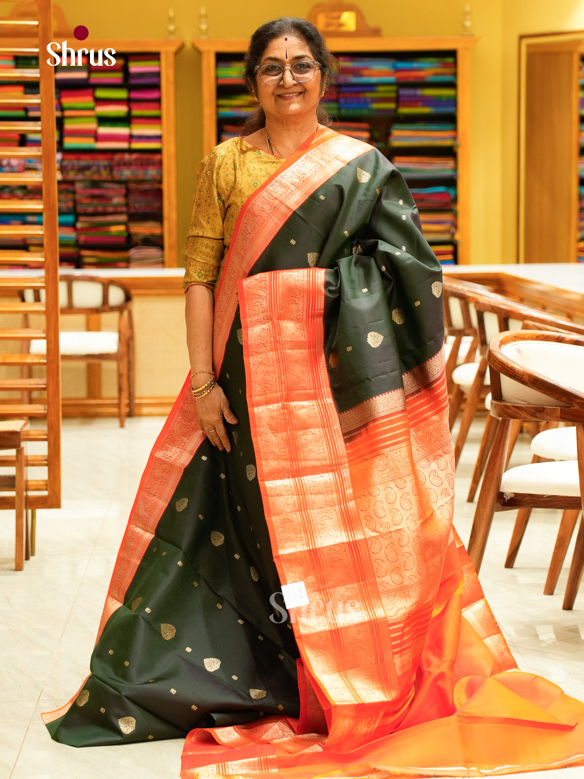 Kanchipuram silk Saree - EFS27169 - Shop on Shrus.com