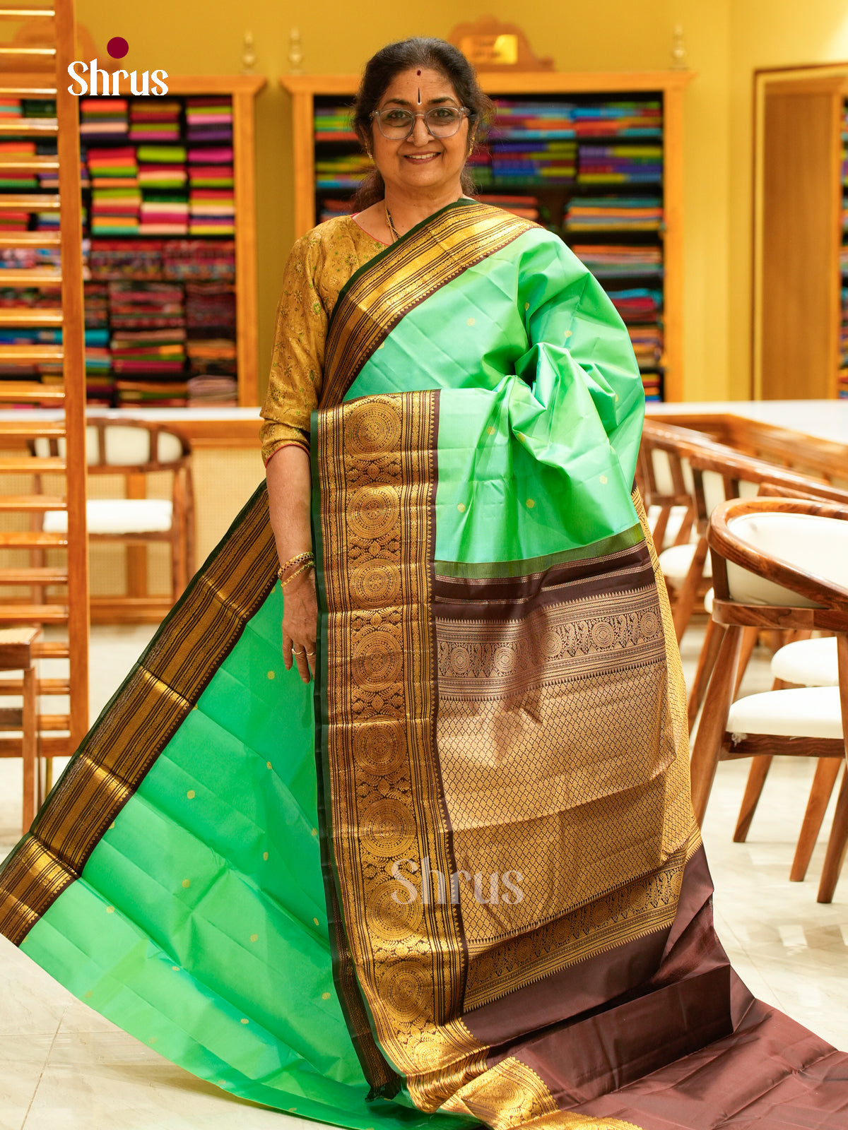 Kanchipuram silk Saree - EFS27190 - Shop on Shrus.com