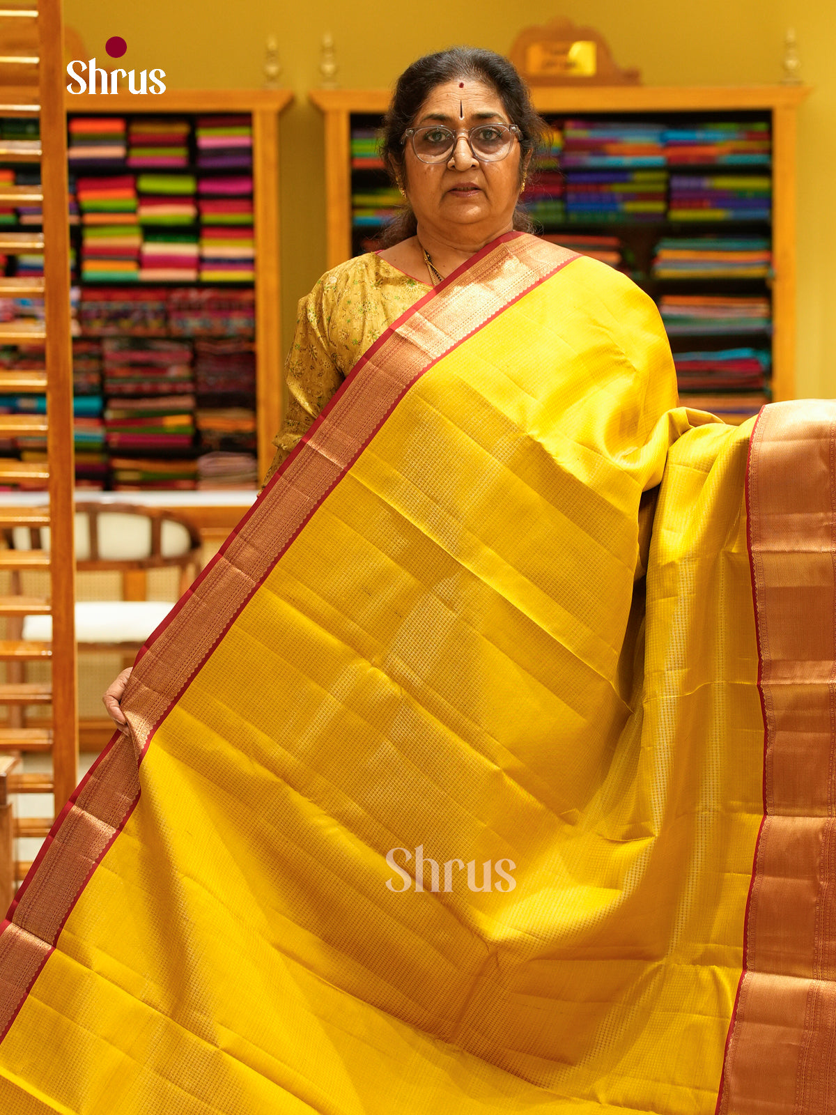 Kanchipuram silk Saree - EFS27196 - Shop on Shrus.com