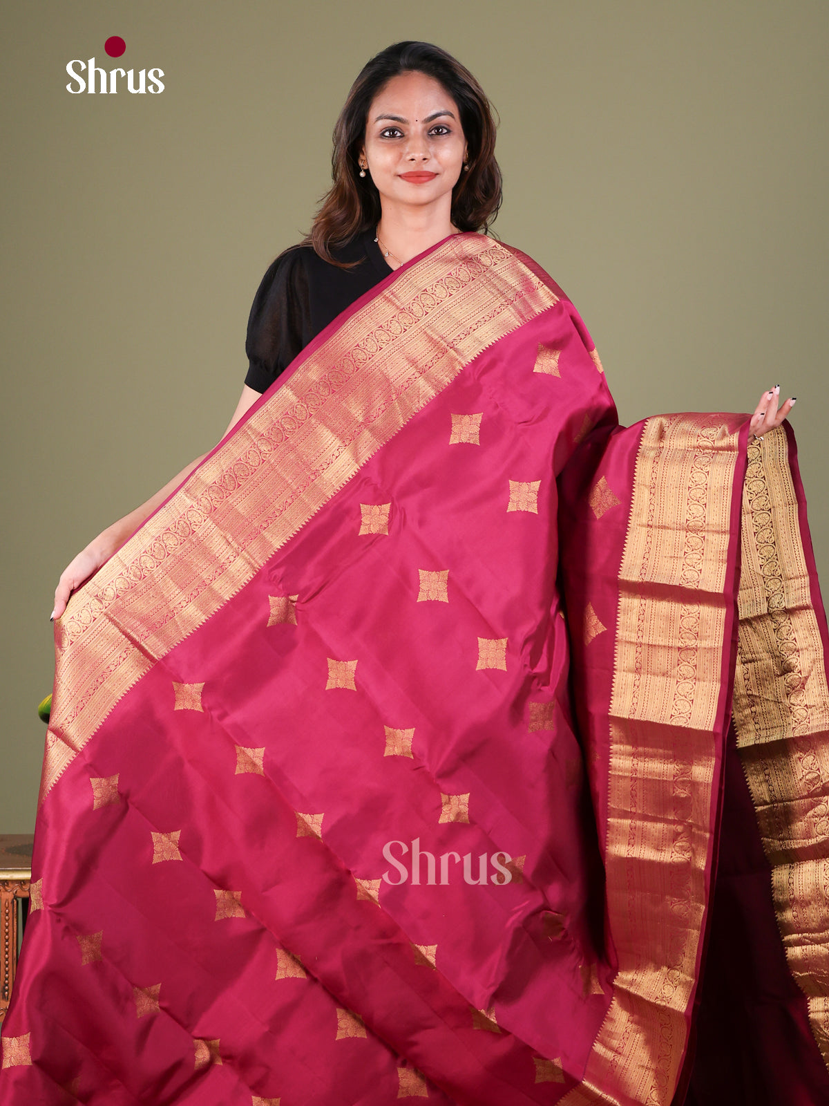Kanchipuram silk Saree - EFS27260 - Shop on Shrus.com
