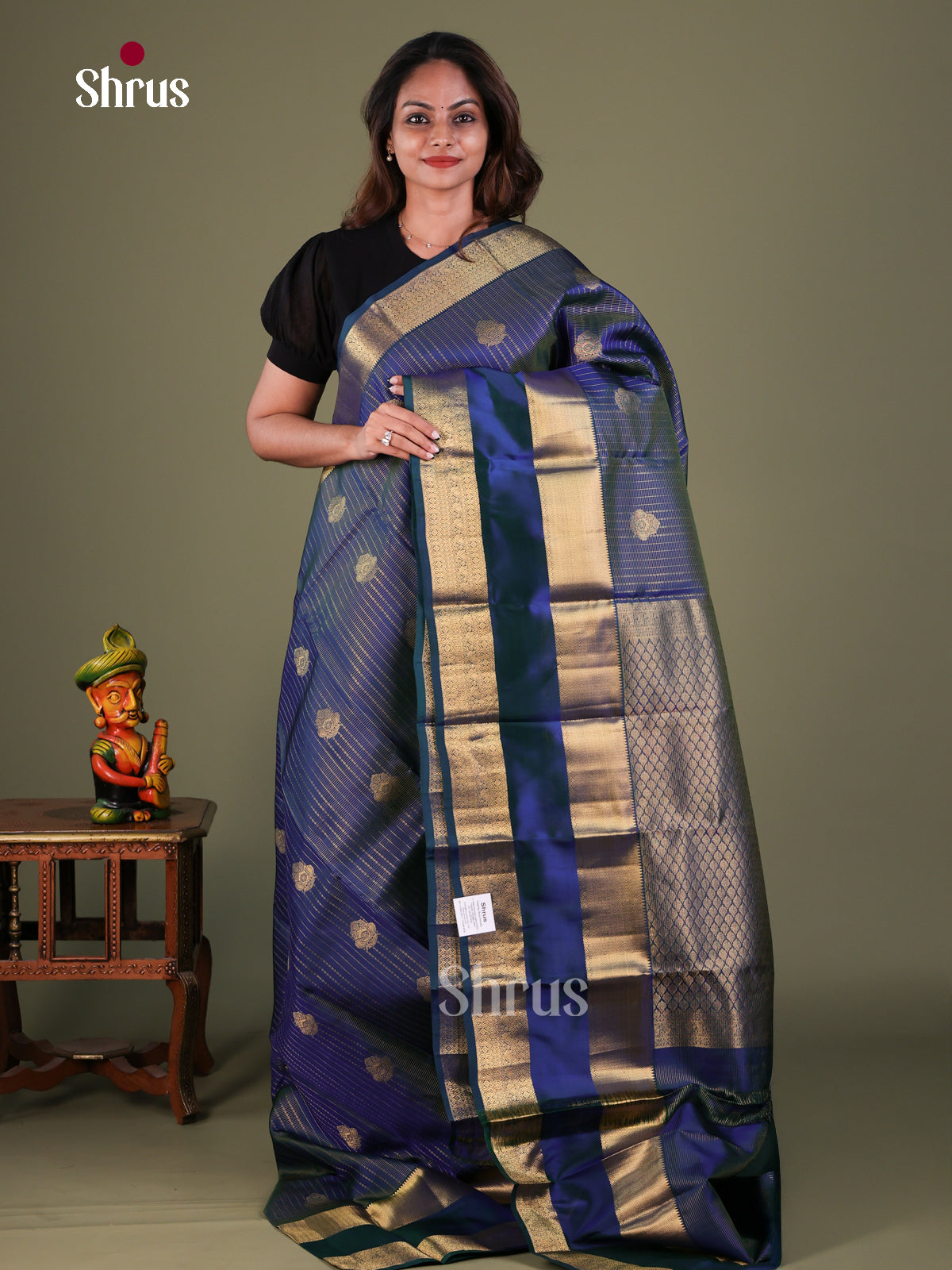 Peacock Blue Kanchipuram Silk Saree with Checks with Buttas and Floral Buttas
