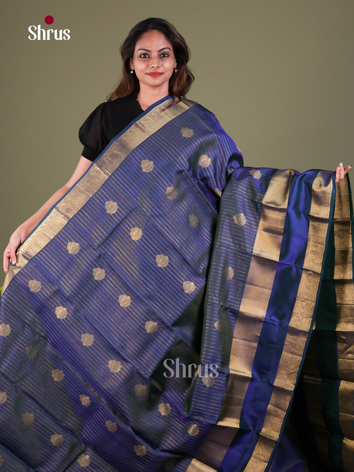 Peacock Blue Kanchipuram Silk Saree with Checks with Buttas and Floral Buttas