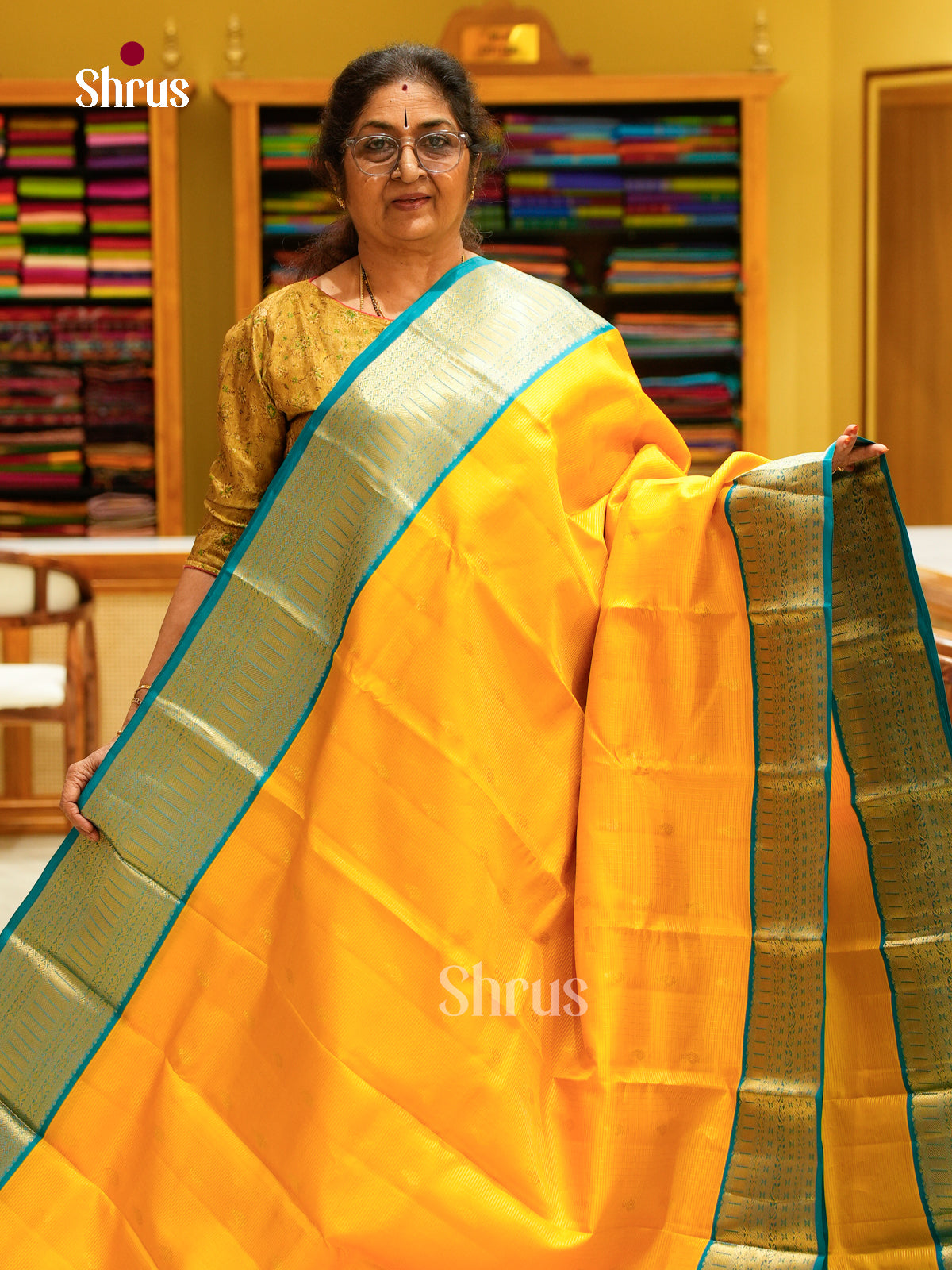 Kanchipuram silk Saree - EFS27276 - Shop on Shrus.com