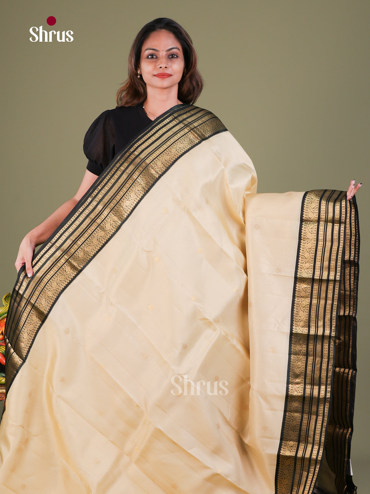 Kanchipuram silk Saree - EFS27280 - Shop on Shrus.com