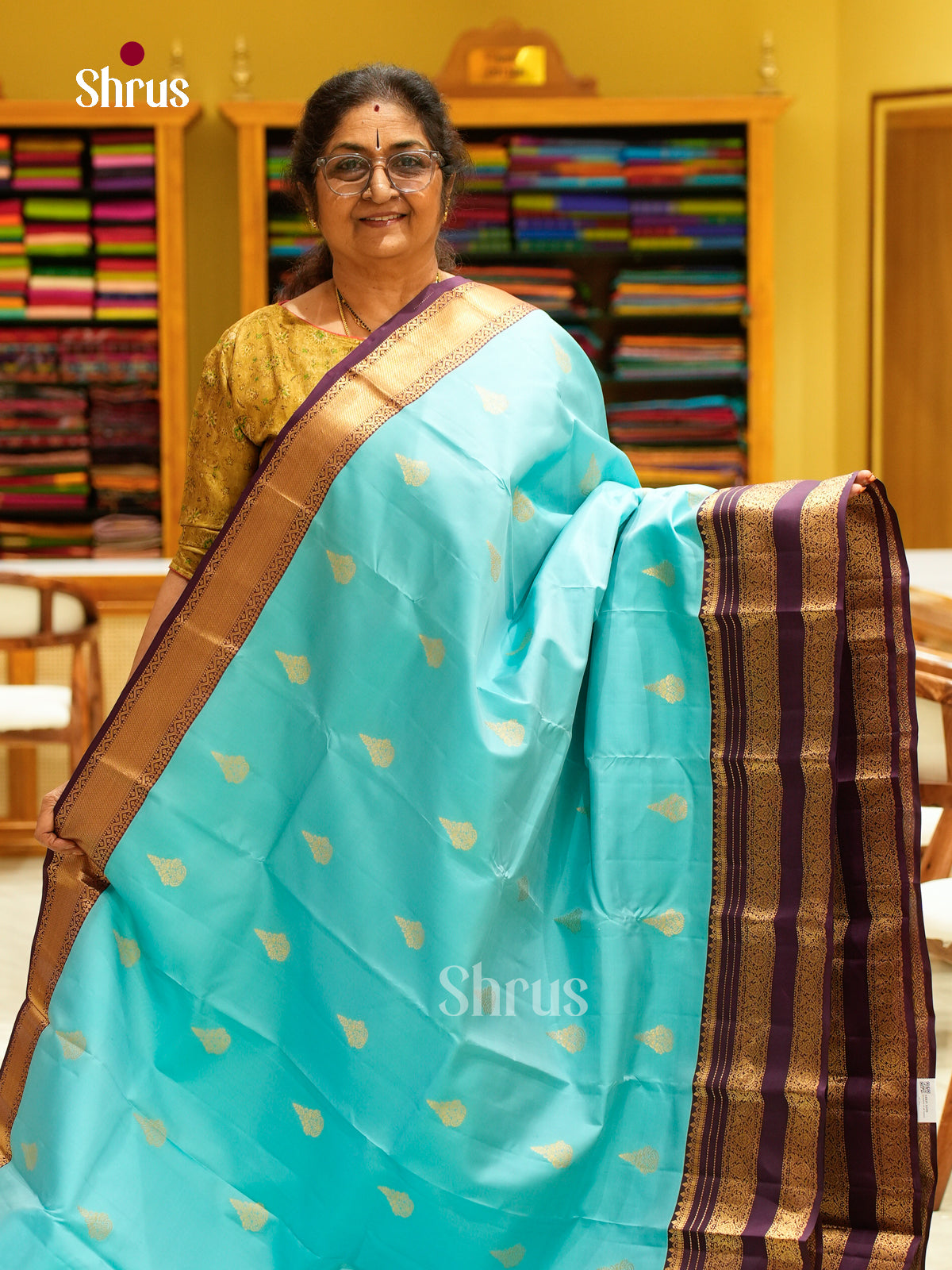 Blue Kanchipuram Silk Saree with Floral Buttas | Wine Contrast Border - Shop on Shrus.com
